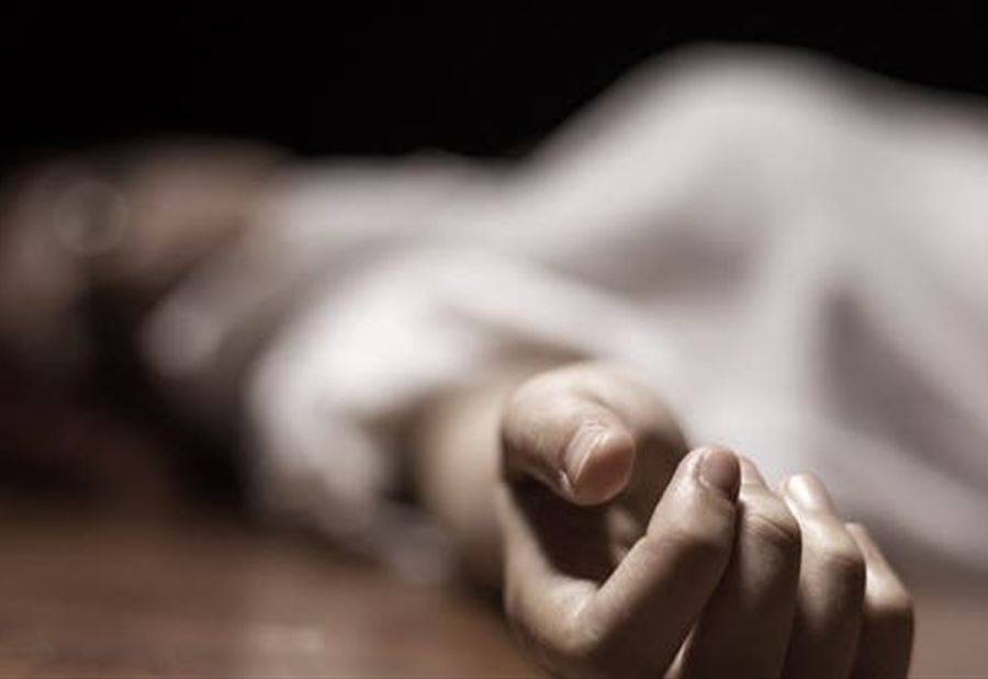 حادثةٌ لا تُصدّق.. شقيقتان تذبحان أمهما في الكويت!