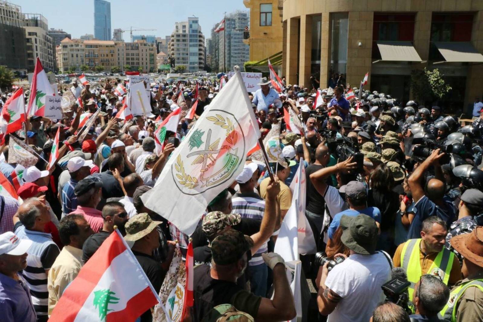 روابط القطاع العام: سندعو إلى إسقاط حجز 40 % من المساعدة وبشتى الوسائل المتاحة