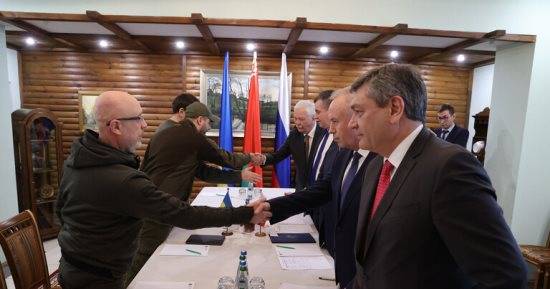 إستئناف المفاوضات الروسية الأوكرانية غدا