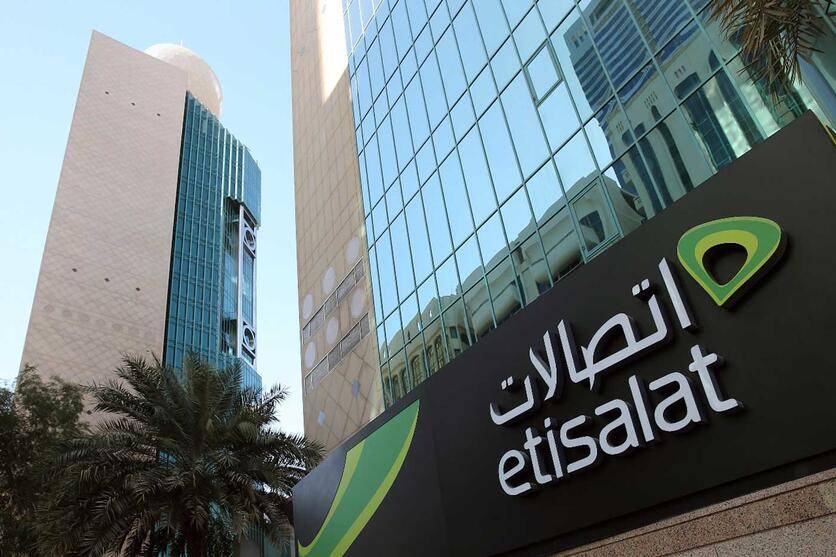اتصالات الإماراتية تقدم عرضا لزيادة حصتها في موبايلي السعودية