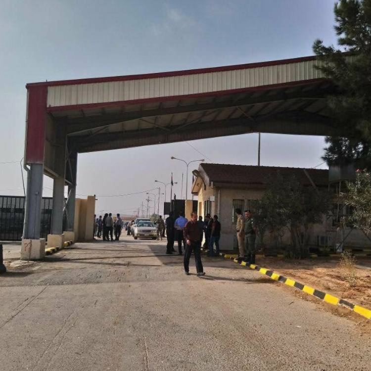 وزير الأشغال العامة والنقل اللبناني يعلن عن افتتاح معبر حدودي جديد مع سوريا