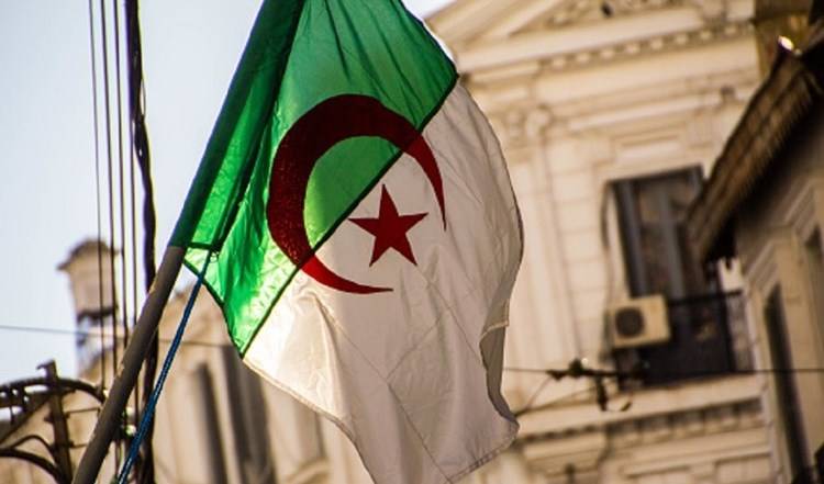 الجزائر: إلقاء القبض على  إرهابيين