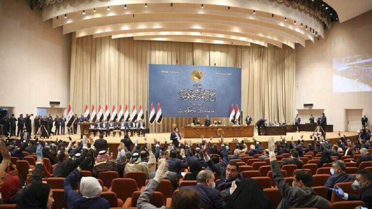 البرلمان العراقي يقرر استدعاء السفير الإيراني