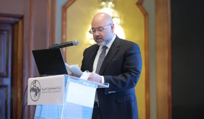 التقى نظيره المصري ومدير الصحّة العالميّة
الأبيض في "مُلتقى اتحاد المستشفيات العربيّة":
لتنجلي الأزمة وليكون وطننا تحت المِظلّة العربيّة
