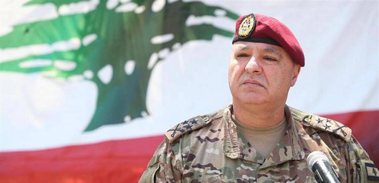 قائد الجيش في عيد الأم: في عيدكِ.. كلُّ الوطن لكِ