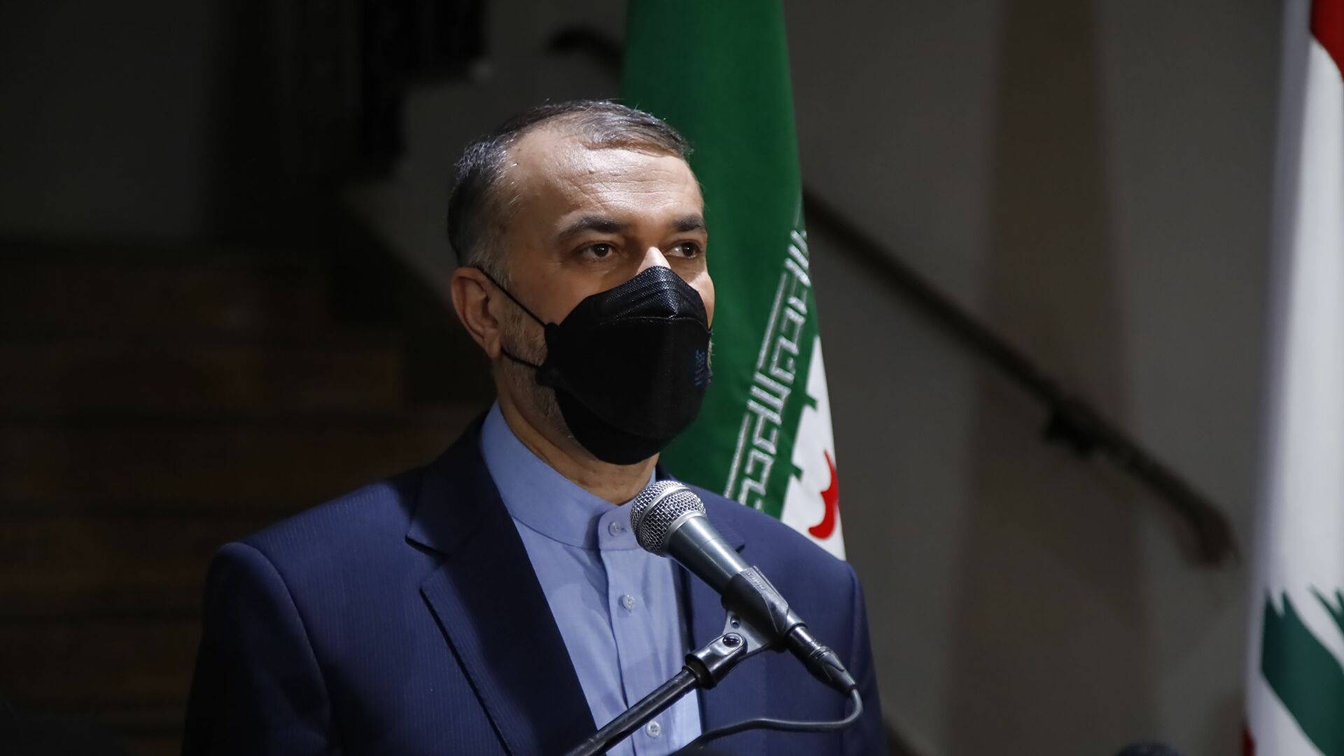 عبد اللهيان لنظيره العماني:
لتعزيز العلاقات والاتصالات