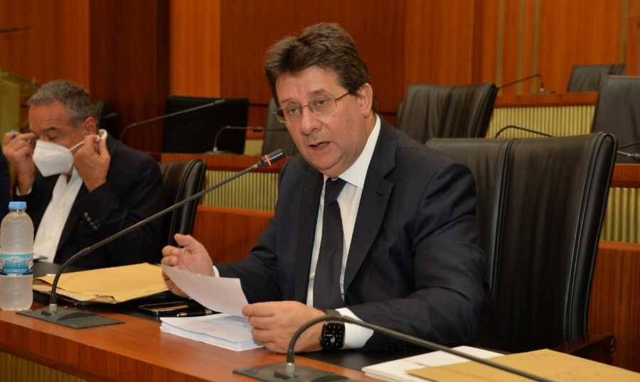 لجنة المال أقرت موازنة وزارة المال
 وعلقت البند المتعلق بفوائد المصارف