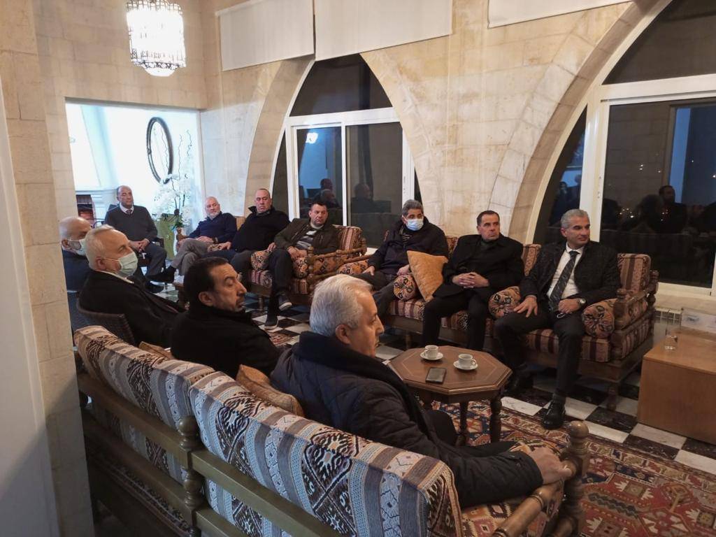 النائب جورج عدوان يجري لقاءات مع المواطنين في دارته في دير القمر
