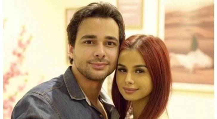 بالفيديو- أول ظهور لمنة عرفة بعد إنفصالها عن محمود المهدي