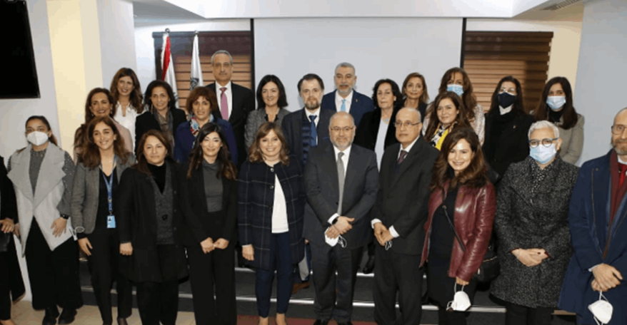 الأبيض أطلق إرشادات حماية الطفل لمقدمي الرعاية الصحية: المجتمعات تقاس بكيفية معاملتها للضعفاء