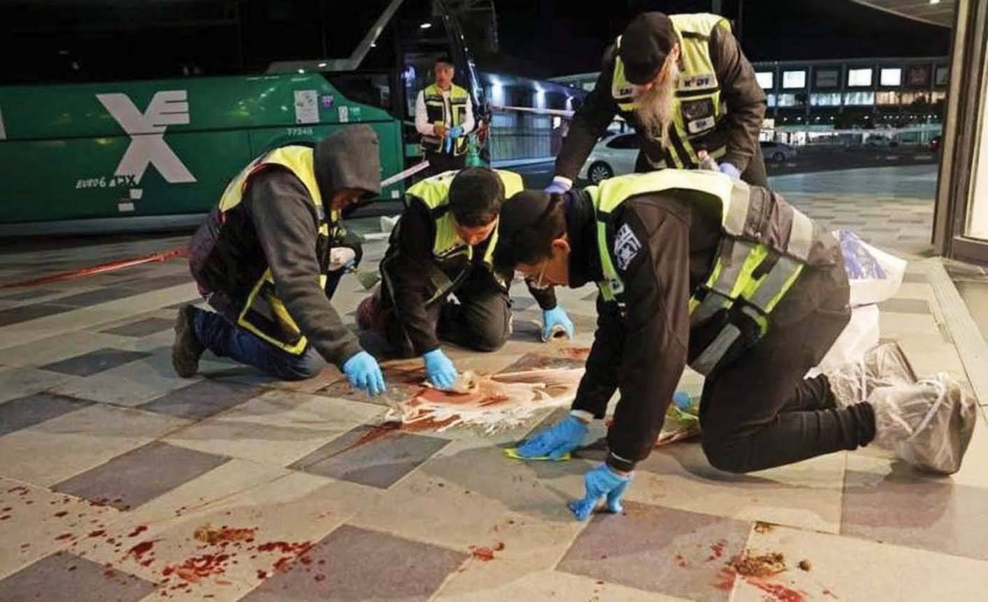 مقتل 4 مستوطنين بعملية طعن في بئر السبع... والاحتلال يتخوف من القادم