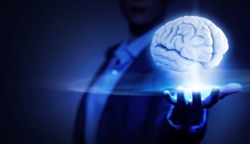 حقيقة أم خيال؟ هل يتحكم "قانون الجذب" في شخصية الإنسان؟