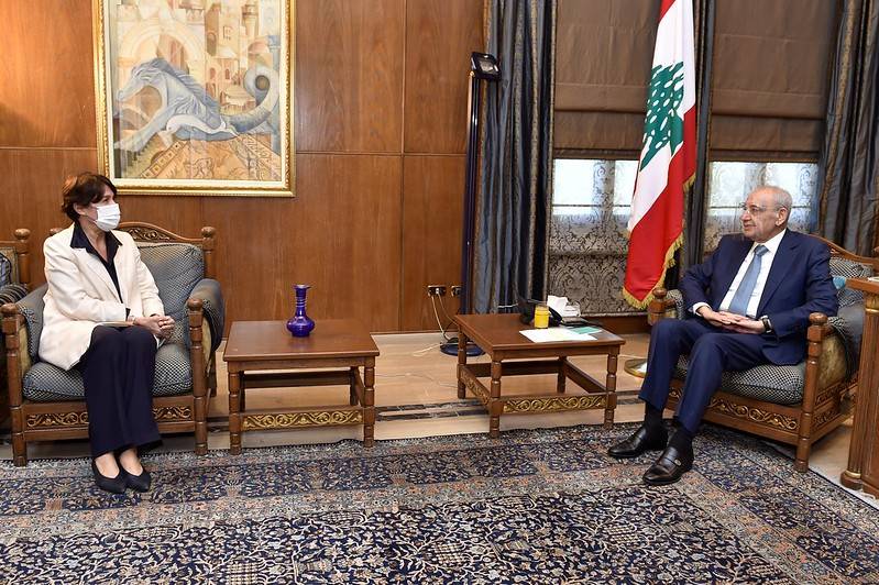 رئيس المجلس عرض الأوضاع مع غريو
"كتلة التنمية": نرفض أيّ قانون
لا يضمن حقوق المودعين كاملة