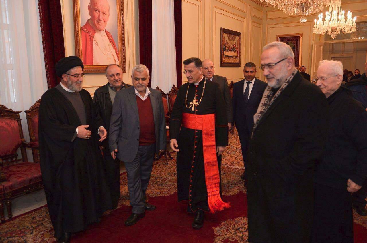 الفاتيكان يدعم الحوار بين الأطراف اللبنانيّة لا سيّما مع حزب الله
3 رسائل فاتيكانيّة داعمة لمواقف لبكركي... ولا لقاءات منذ أشهر مع حارة حريك