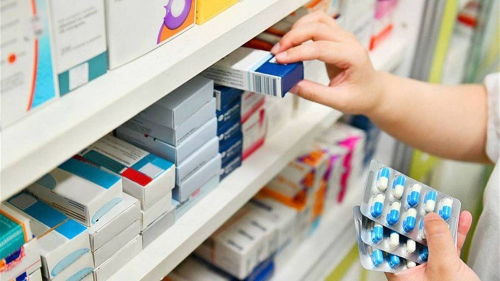 مستوردو الادوية و اصحاب المستودعات: مستمرون بتأمين احتياجات السوق من الدواء