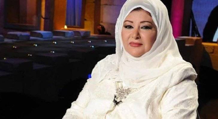 عفاف شعيب تفجع بوفاة أقرب الناس إليها