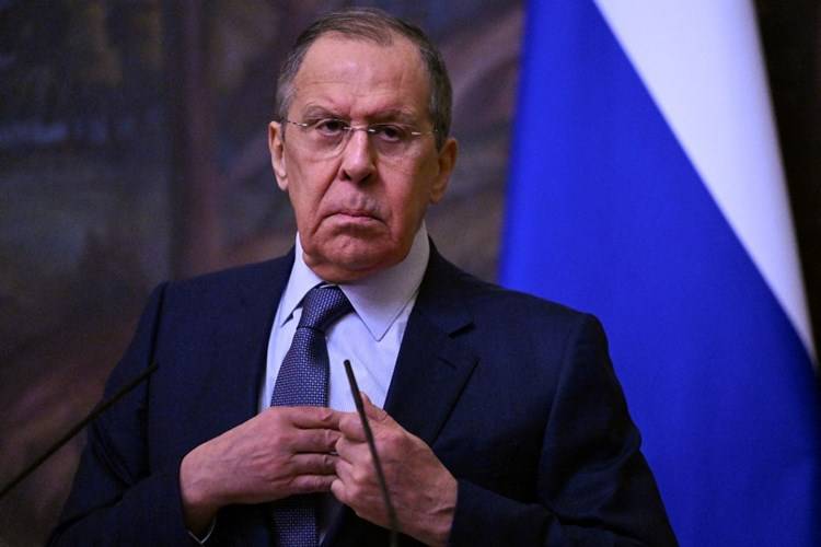 لافروف من بكين: سنتحرك نحو نظام عالمي متعدد الأقطاب