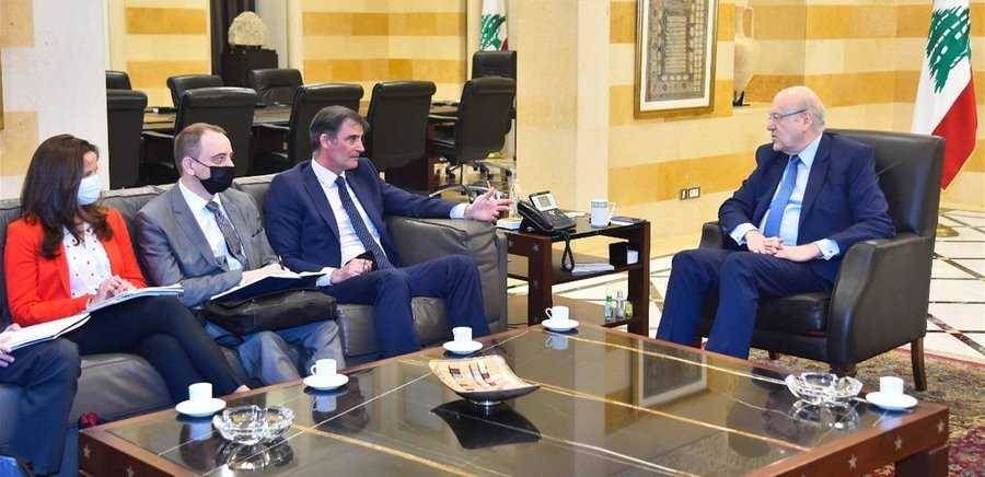 بعثة صندوق النقد الدولي في السراي وعين التينة
وتوقع انجاز الاتفاق مبدئيا  قبل نهاية نيسان الحالي
