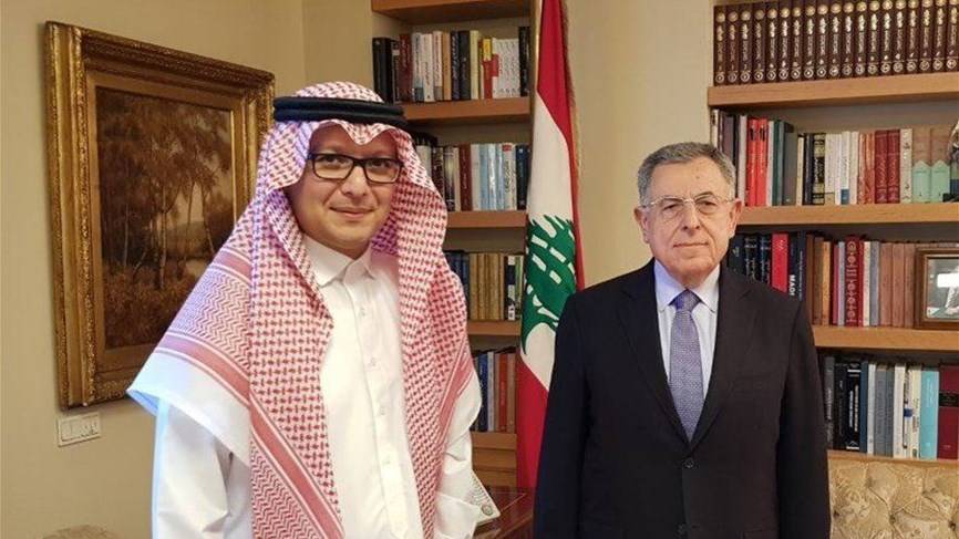 تهاني بمناسبة رمضان بين السفير السعودي والسنيورة