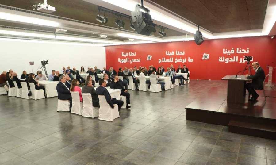خلوة مع الماكينة الانتخابيّة في الكورة
جعجع: إذا حصلنا على الأكثريّة يمكننا أن نغيّر