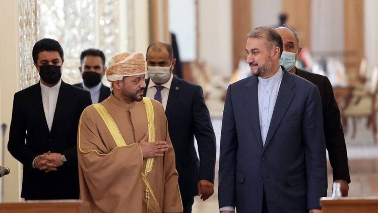 عبد اللهيان لنظيره العماني: المهم رفع الحصار عن اليمن