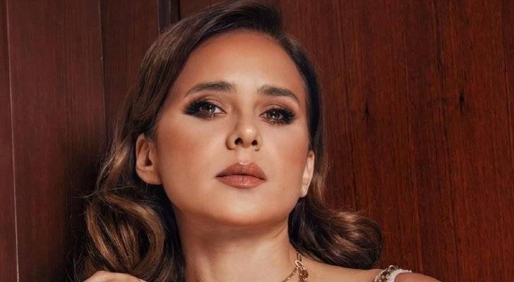 نيللي كريم تطلب المساعدة من محامي "سوتس بالعربي" لحل مشكلة فاتن