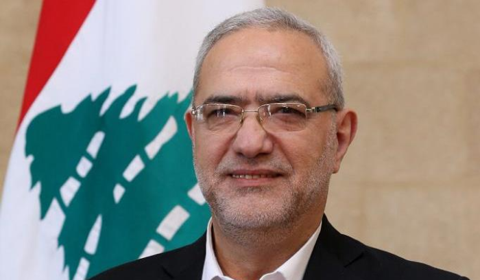قماطي استقبل محمد صفا
وتسلّم منه موسوعة مُعتقل الخيام