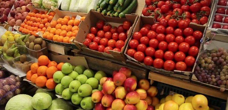 رئيس نقابة تجار الخضر والفاكهة وضح سبب إرتفاع الاسعار.. هذا ما قاله