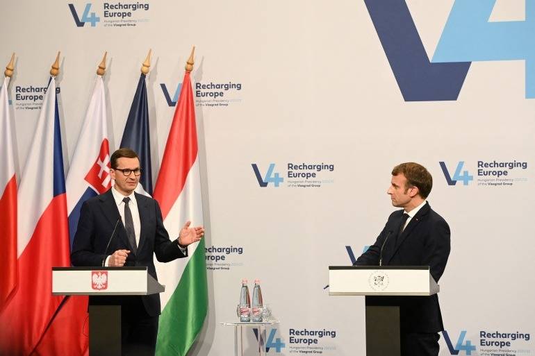 في ضوء انتقادات بولندية على اتصالاته المتكررة مع بوتين.. ماكرون يرد: لست 