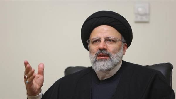 هكذا علّق رئيسي على جريمة الطعن في مشهد التي أسفرت عن مقتل رجل دين وإصابة اثنين آخرين