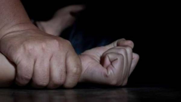 اغتصب 13 طالبة وتسبب في حملهن.. هذا مصيره!