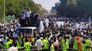 السودان.. حشود بشرية تجتاح شوارع أكثر من 20 مدينة