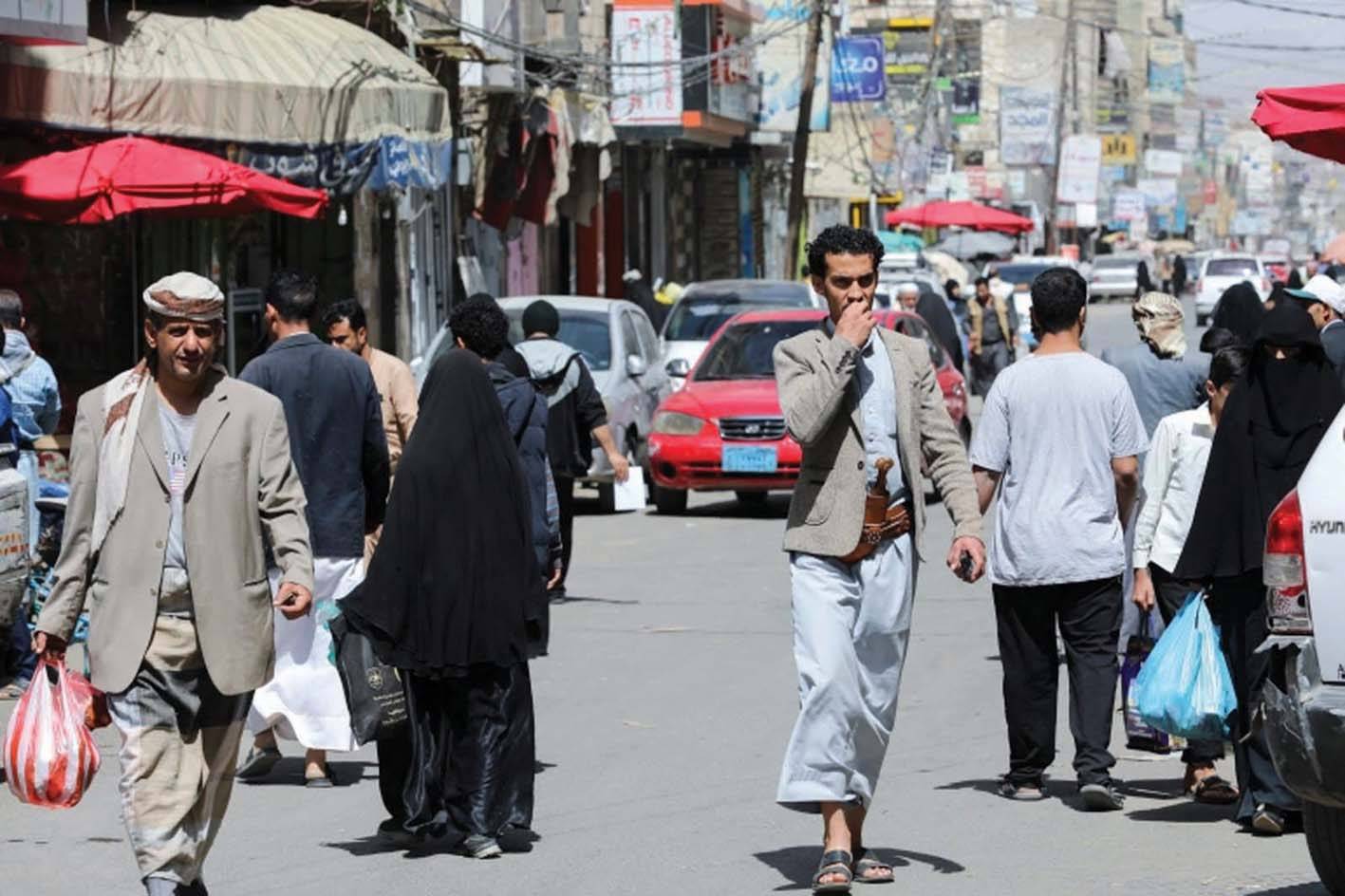 هادي ينقل صلاحياته إلى مجلس رئاسي
السعودية تدعو لبدء التفاوض مع الحوثيين