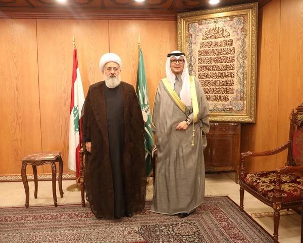 البخاري يغادر المجلس الإسلامي الشيعي الأعلى دون الإدلاء بأي تصريح