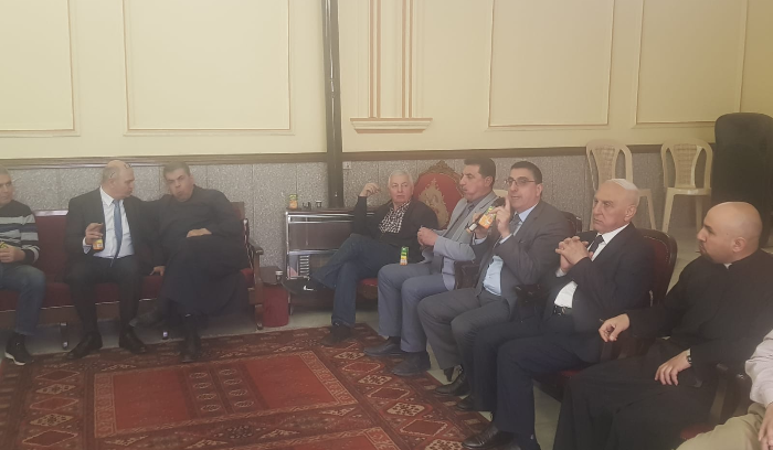 حجار جال في بعض قرى البقاع الشمالي:

الوضع صعب والمعاناة كبيرة