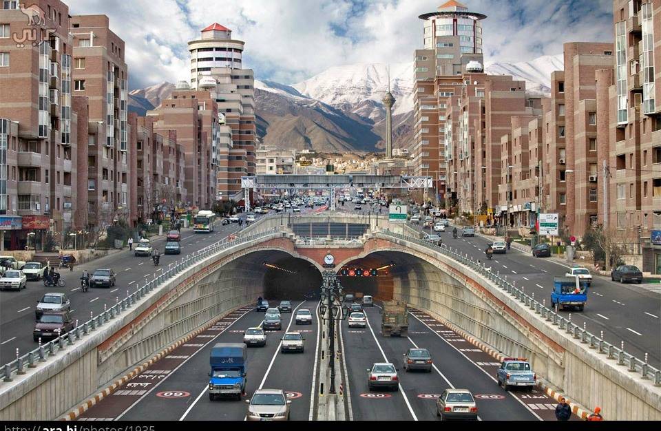 مع توقف المحادثات النووية.. إيران تفرض عقوبات على 15 مسؤولا أميركياً