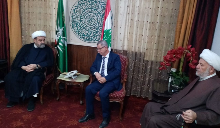 مفتي صور: لبنان يعاني من ويلات متعدّدة
والمعالجة ليس بإعطاء أدوية مخدّرة