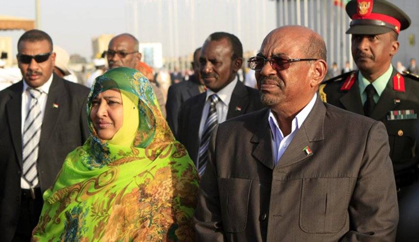 السودان يواجه الانهيار بعد 3 سنوات على سقوط الدكتاتور
