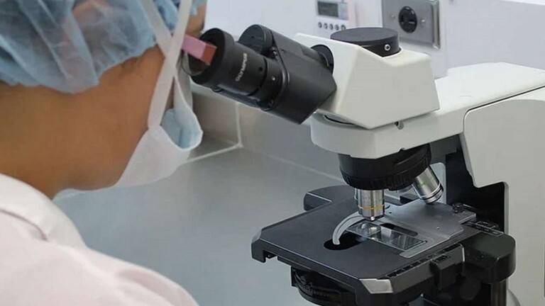 علماء: متحورا "أوميكرون" BA.4 و BA.5 لا يسببان ارتفاعا للإصابات