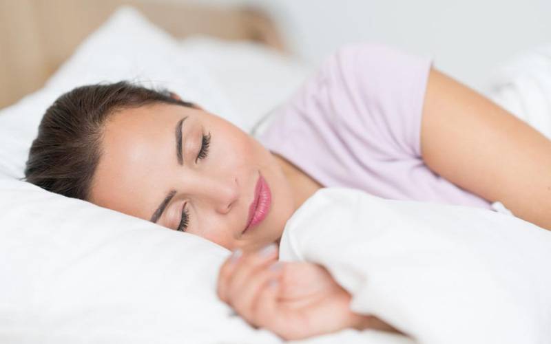 4 مشروبات تساعدك على نوم أفضل ليلاً