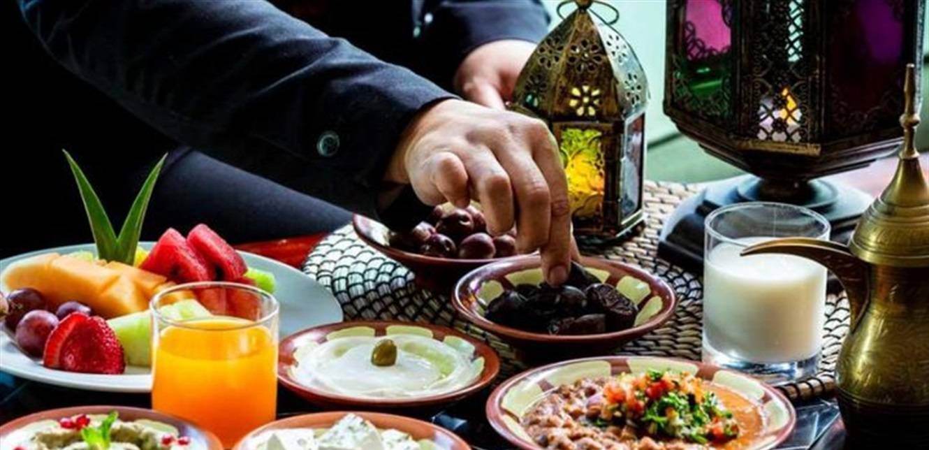لتجنب العطش في رمضان.. ابتعد عن هذه المشروبات والأطعمة