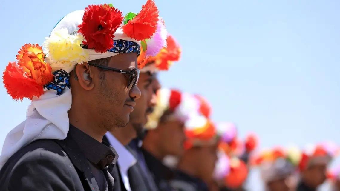 عريس يكمل ليلته بالسجن.. حبس زوجته بحمام فندق ونام!