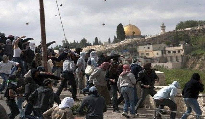 تأهب أمني وتوتر داخلي في "إسرائيل" والفلسطينيون يتعهدون بالردّ على اقتحامات الأقصى