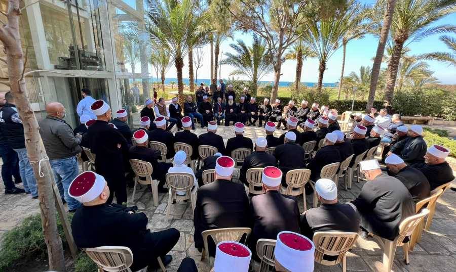 أرسلان: المرحلة تتطلّب منّا
التكاتف والوقوف الى جانب أهلنا