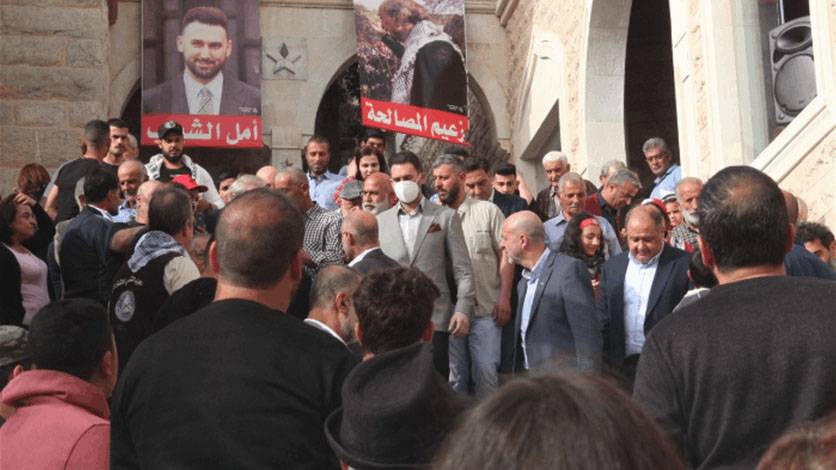 تيمور في الواجهة مُستعيناً بالهجوم على السلطة
جنبلاط الأب «يدوزن» خبايا المرحلة والسياسة الداخليّة!