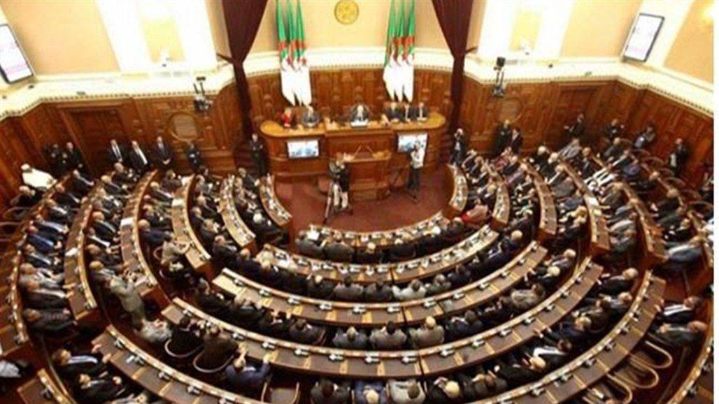 الحكومة الباكستانية تؤدي اليمين الدستورية