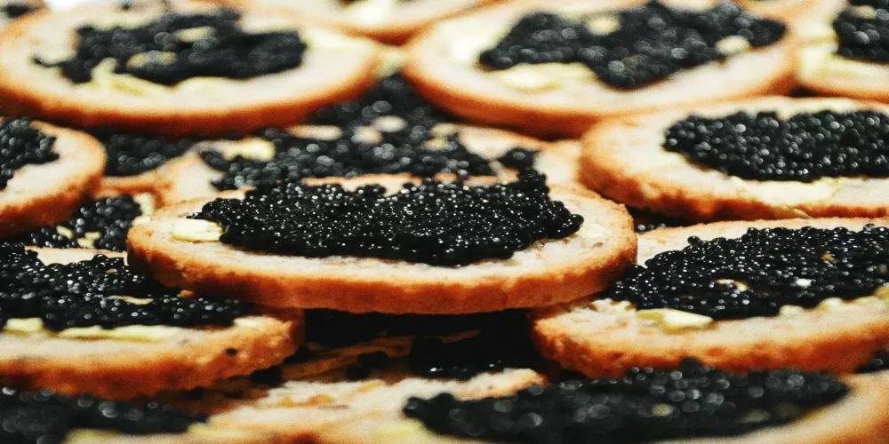 بعد حظر بريطاني.. تعرف على أهمية "الكافيار" الروسي