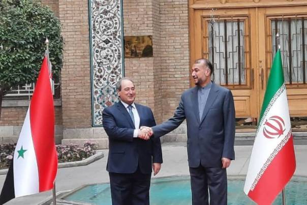 ماذا دار في الإتصال الهاتفي بين المقداد وعبد اللهيان؟