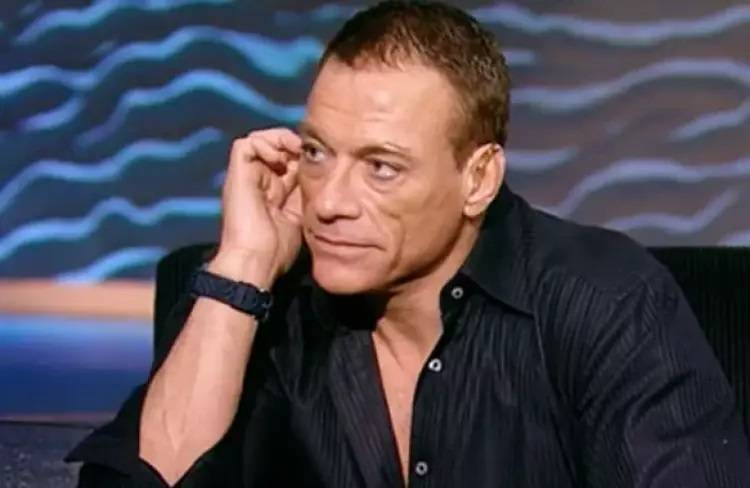 بعد حذف صوره في البرنامج.. فان دام يعلّق على مشاركته في "رامز موفي ستار"‏