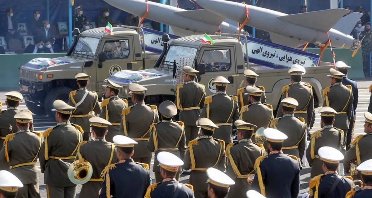 نجاة قائد كبير في الحرس الإيراني بعد إطلاق النار على سيارته